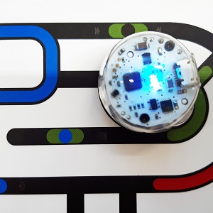 Große Roboter auf großer Fahrt - Kinderakademie goes Code Week
